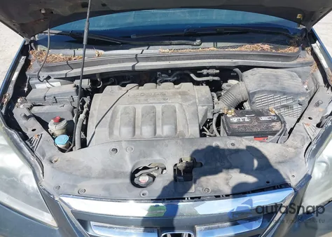 2005 Honda Odyssey Touring from USA, damaged, VIN 5FNRL38825B008667